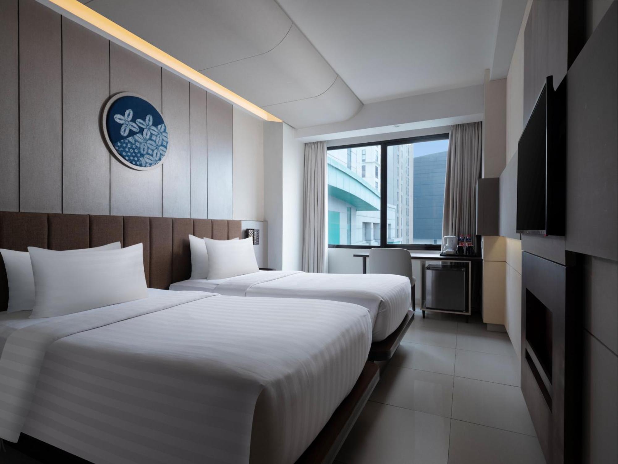 Santika Premiere Bintaro Hotel Серпонг Екстериор снимка