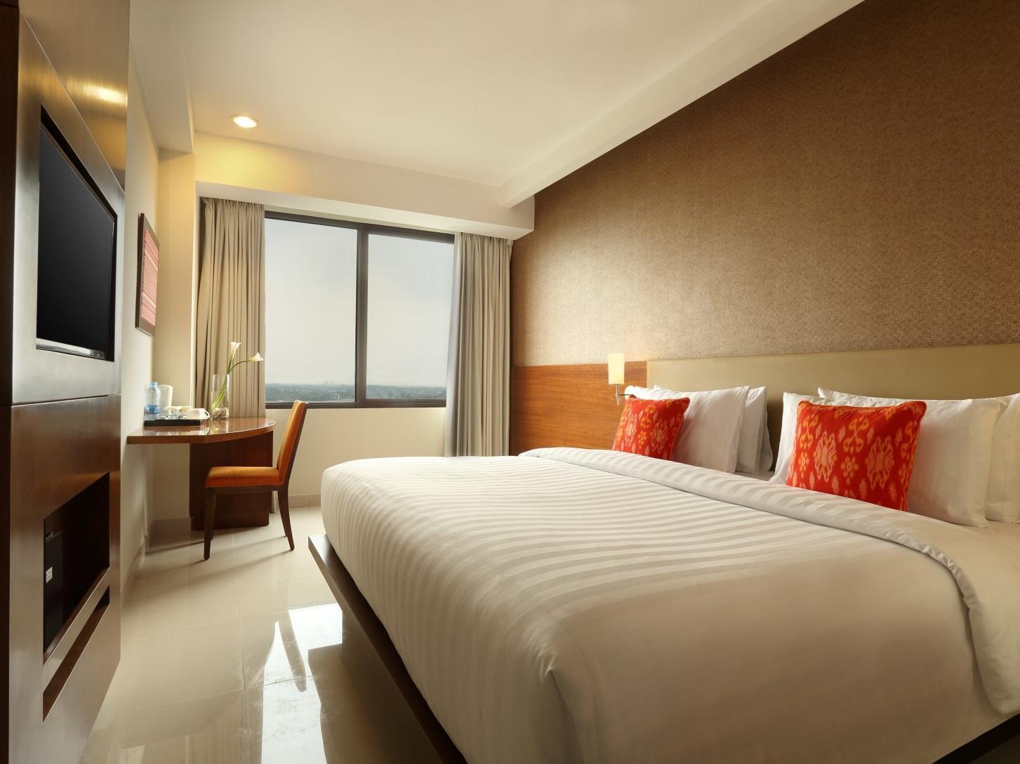 Santika Premiere Bintaro Hotel Серпонг Екстериор снимка